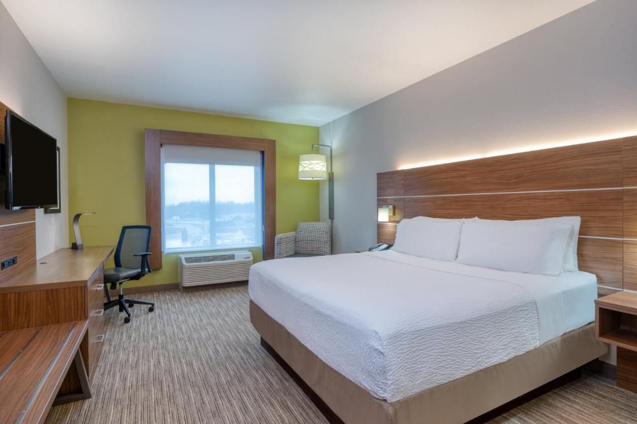 Holiday Inn Express Troy By Ihg Exterior photo