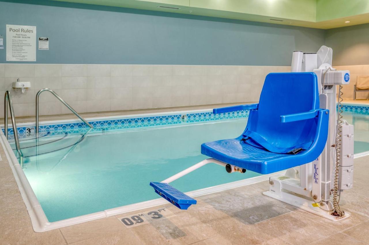 Holiday Inn Express Troy By Ihg Exterior photo